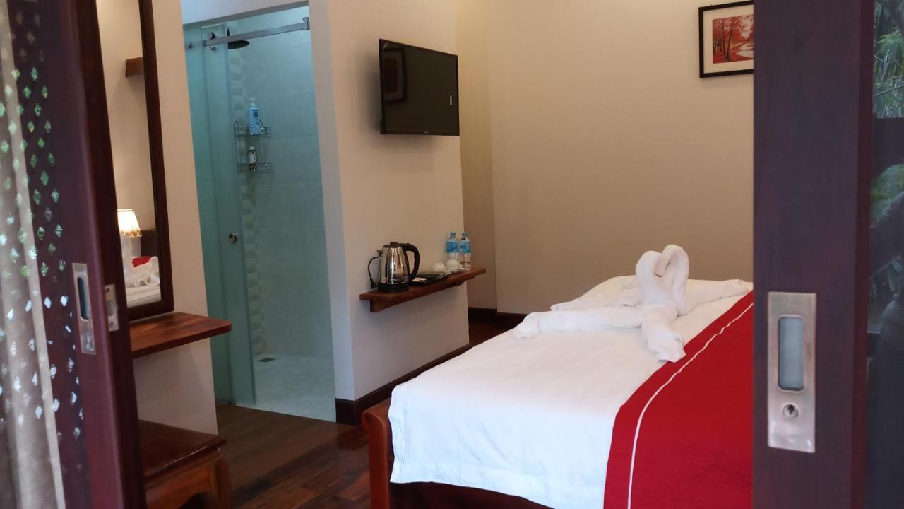 Villa Bouathong Hotels Luang Prabang Exteriör bild