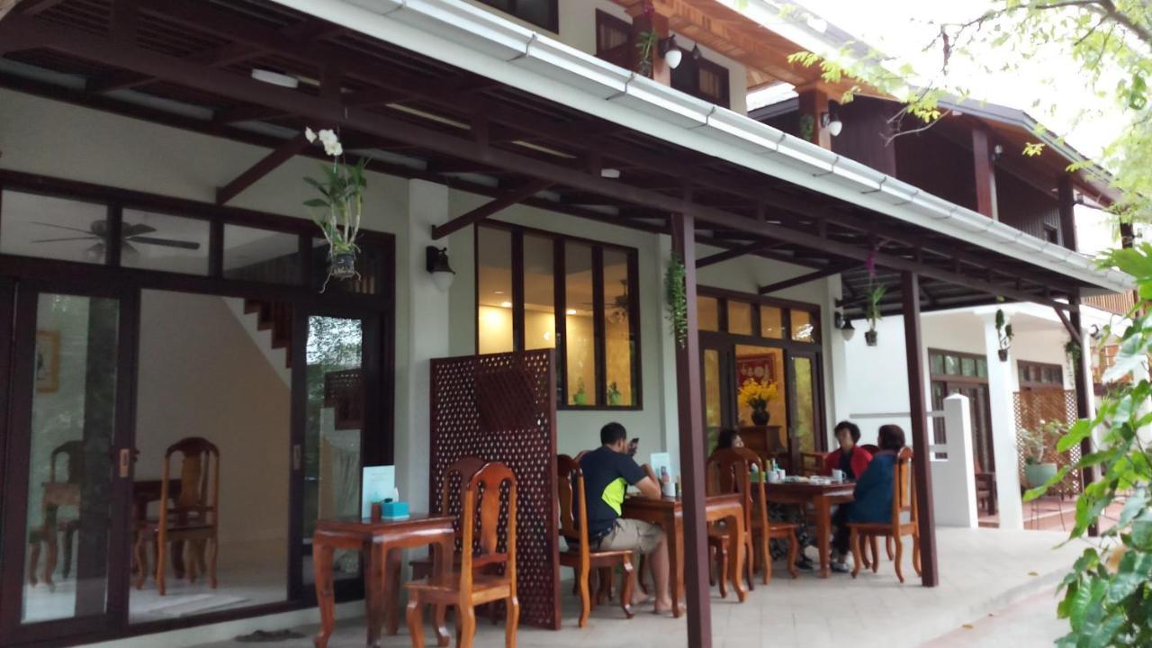 Villa Bouathong Hotels Luang Prabang Exteriör bild